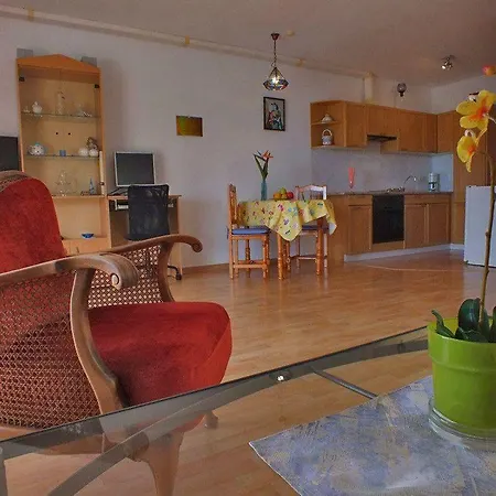Appartement Lovely-apartment-in-a-quiet-location-with-sea-view-and-a-nice-terrace-u105