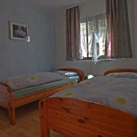 Lovely-apartment-in-a-quiet-location-with-sea-view-and-a-nice-terrace-u105 *